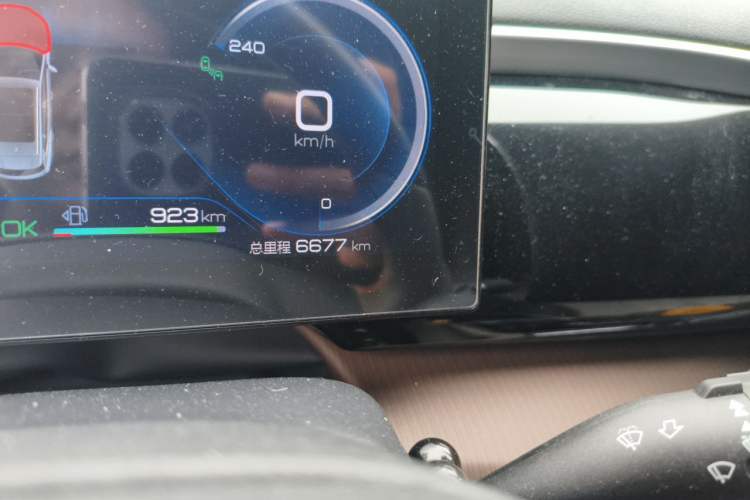 Used BYD Song Pro New Energy 2022 DM-i 110km Flagship Pro Model Odometer Close Up
