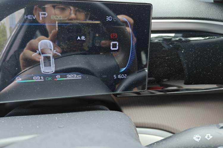 Used BYD Song Pro New Energy 2022 DM-i 51km Prestige Model Odometer Close Up