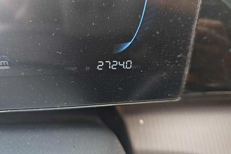 Used BYD Song Pro New Energy 2022 DM-i 51km Prestige Model Odometer Close Up