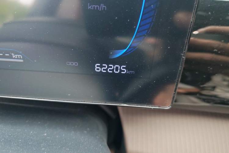Used BYD Song Pro New Energy 2022 DM-i 51km Prestige Model Odometer Close Up