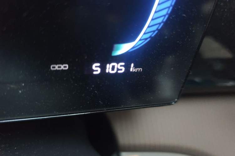 Used BYD Song Pro New Energy 2022 DM-i 51km Luxury Model Odometer Close Up