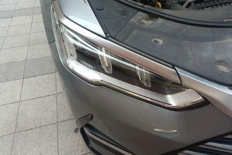 Used BYD Song Pro New Energy 2022 DM-i 110km Flagship Pro Model Right Front Headlight