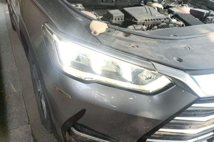 Used BYD Song Pro New Energy 2022 DM-i 51km Luxury Model Right Front Headlight
