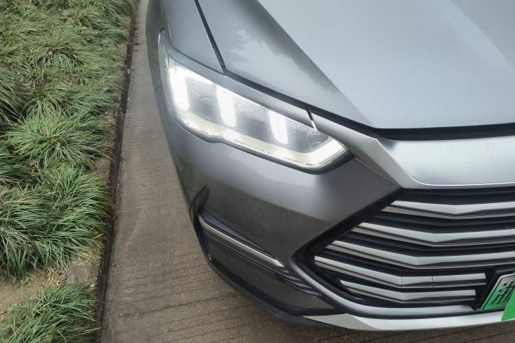 Used BYD Song Pro New Energy 2022 DM-i 51km Prestige Model Right Front Headlight