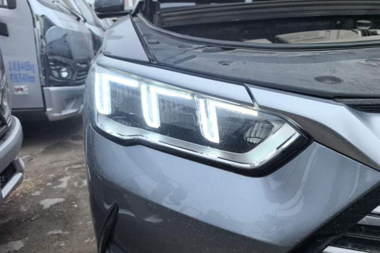 Used BYD Song Pro New Energy 2022 DM-i 51km Prestige Model Right Front Headlight