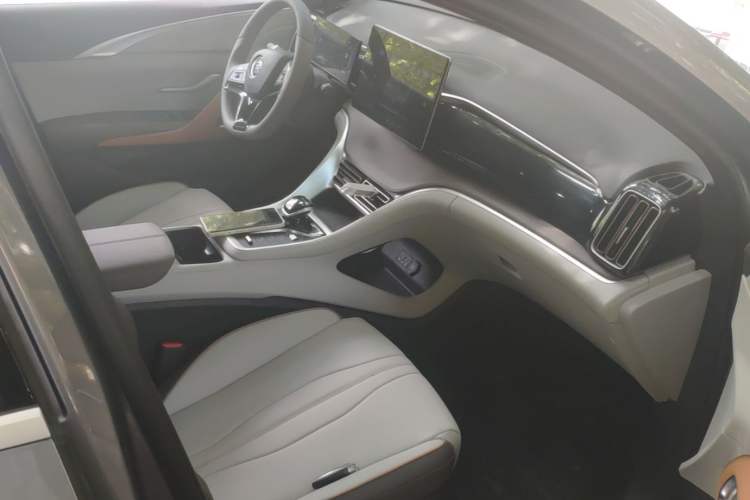 Used BYD Song Pro New Energy 2022 DM-i 110km Flagship Model Right Front Seat