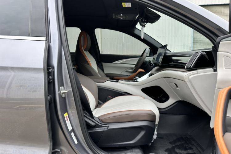 Used BYD Song Pro New Energy 2022 DM-i 110km Flagship Model Right Front Seat