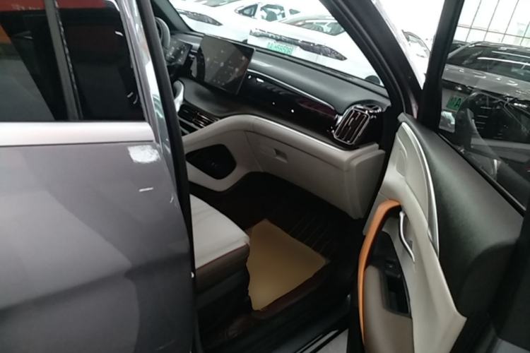 Used BYD Song Pro New Energy 2022 DM-i 51km Prestige Model Right Front Seat