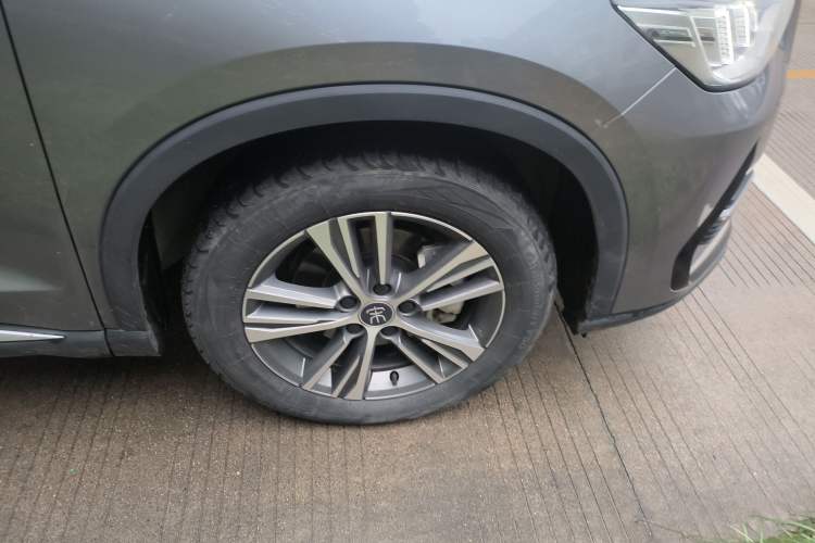 Used BYD Song Pro New Energy 2022 DM-i 51km Prestige Model Right Front Wheel Hub