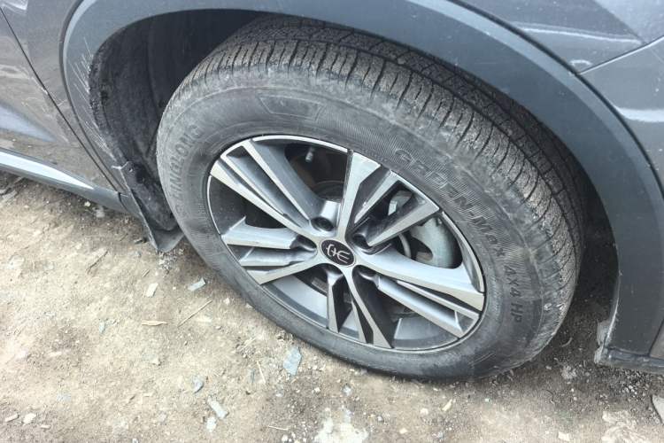 Used BYD Song Pro New Energy 2022 DM-i 51km Prestige Model Right Front Wheel Hub