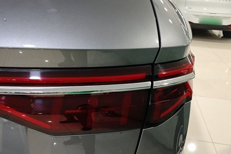 Used BYD Song Pro New Energy 2022 DM-i 51km Prestige Model Right Rear Taillight
