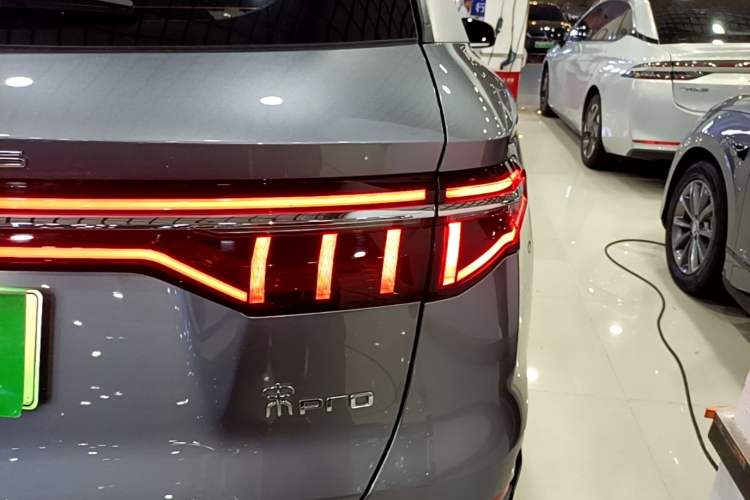 Used BYD Song Pro New Energy 2022 DM-i 51km Luxury Model Right Rear Taillight