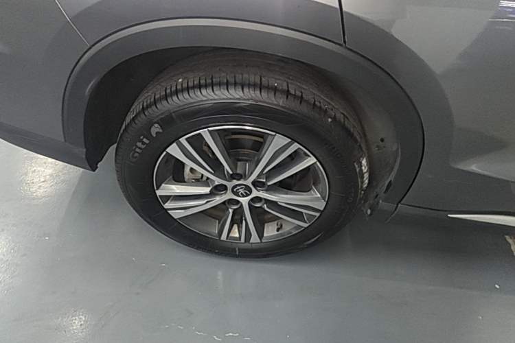 Used BYD Song Pro New Energy 2022 DM-i 51km Luxury Model Right Rear Wheel Hub