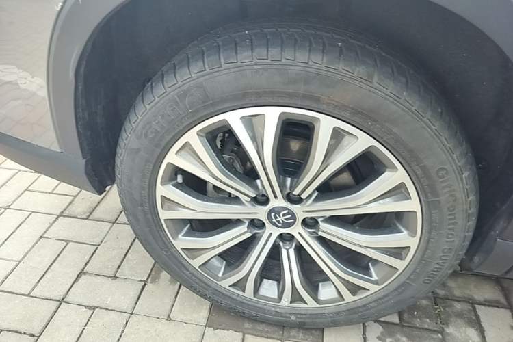 Used BYD Song Pro New Energy 2022 DM-i 110km Flagship Pro Model Right Rear Wheel Hub