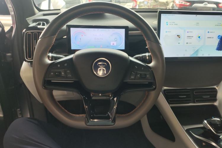 Used BYD Song Pro New Energy 2022 DM-i 51km Prestige Model Steering Wheel