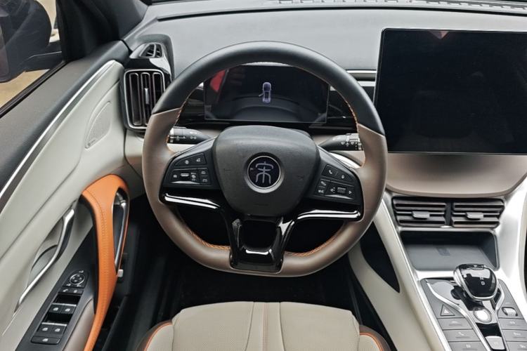 Used BYD Song Pro New Energy 2022 DM-i 110km Flagship Pro Model Steering Wheel
