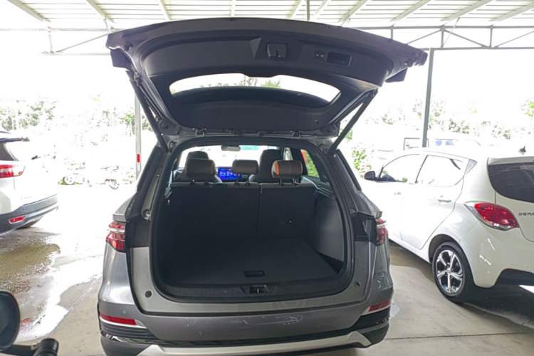 Used BYD Song Pro New Energy 2022 DM-i 51km Prestige Model Trunk