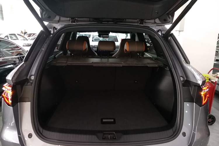 Used BYD Song Pro New Energy 2022 DM-i 51km Prestige Model Trunk