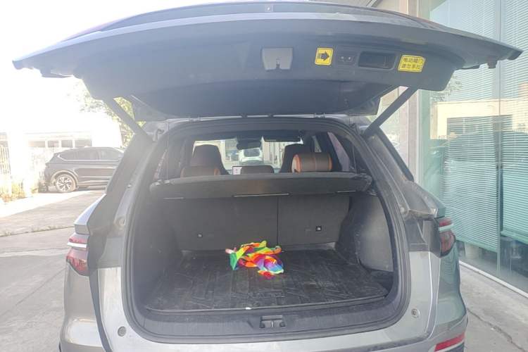 Used BYD Song Pro New Energy 2022 DM-i 110km Flagship Pro Model Trunk