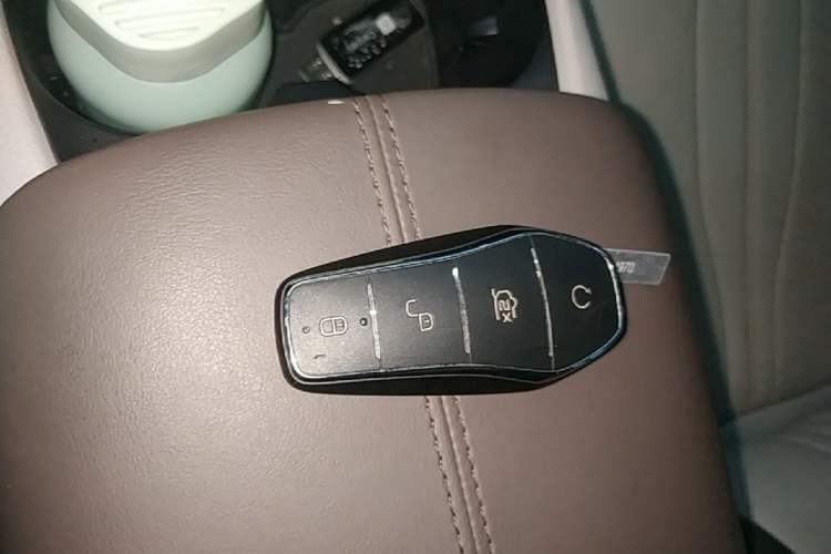 Used BYD Song Pro New Energy 2022 DM-i 110km Flagship Pro Model Vehicle Key