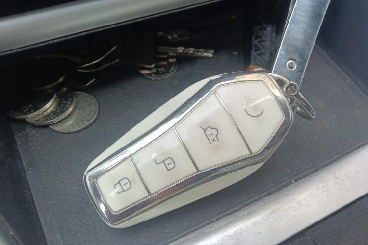 Used BYD Song Pro New Energy 2022 DM-i 110km Flagship Pro Model Vehicle Key