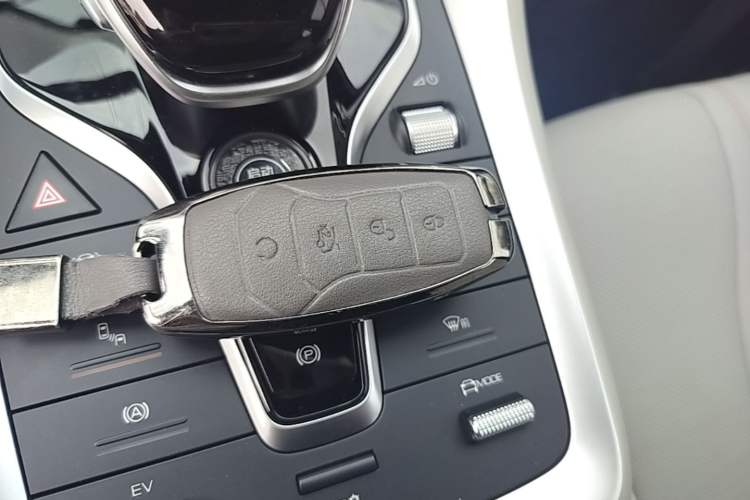 Used BYD Song Pro New Energy 2022 DM-i 110km Flagship Pro Model Vehicle Key
