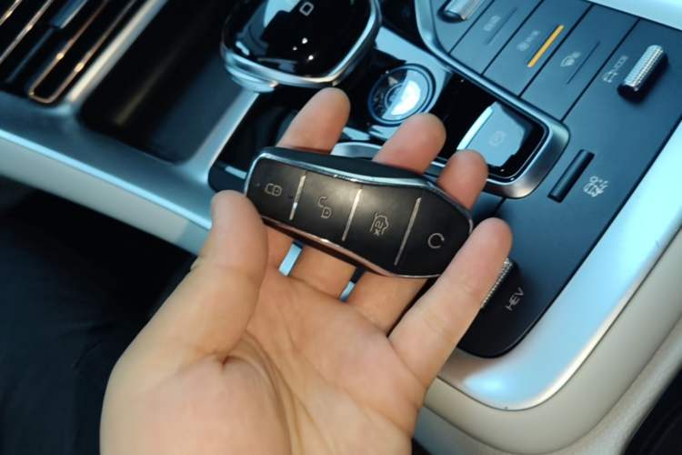 Used BYD Song Pro New Energy 2022 DM-i 110km Flagship Model Vehicle Key