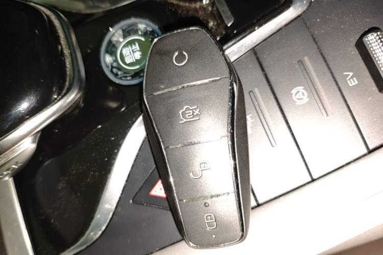 Used BYD Song Pro New Energy 2022 DM-i 110km Flagship Pro Model Vehicle Key