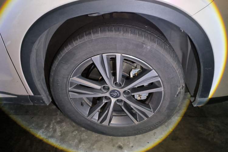 Used BYD Song Pro New Energy 2022 DM-i 51km Prestige Model Right Front Wheel Hub