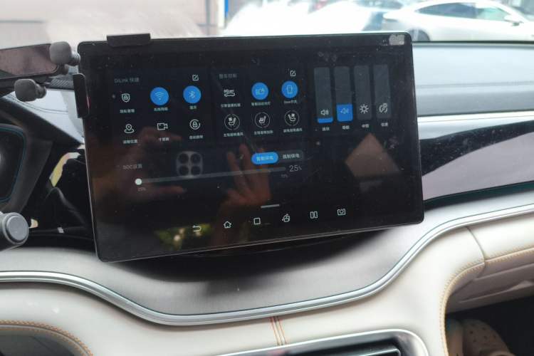 Used BYD Song Pro New Energy 2022 DM-i 110km Flagship Pro Model Audio And AC Panel