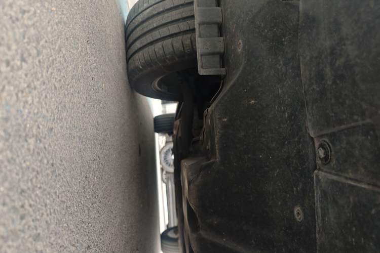 Used BYD Song Pro New Energy 2022 DM-i 110km Flagship Pro Model Chassis Front Right