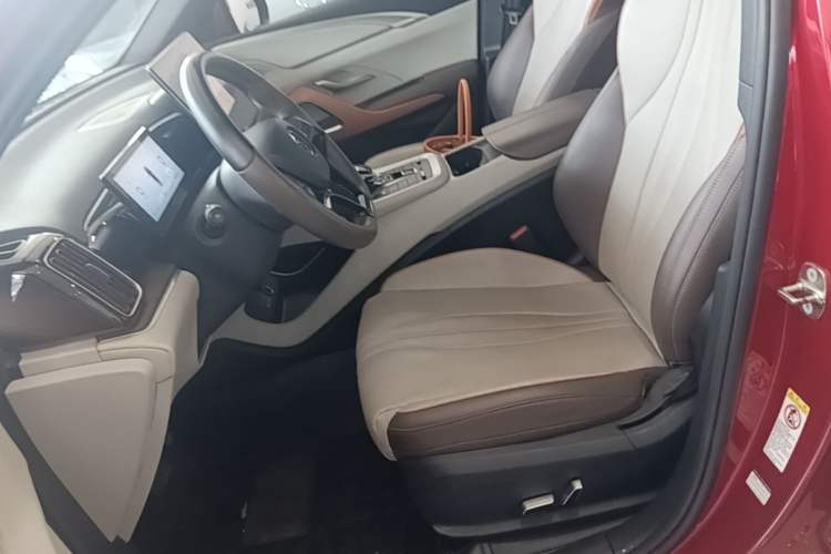 Used BYD Song Pro New Energy 2022 DM-i 110km Flagship Pro Model Left Front Seat