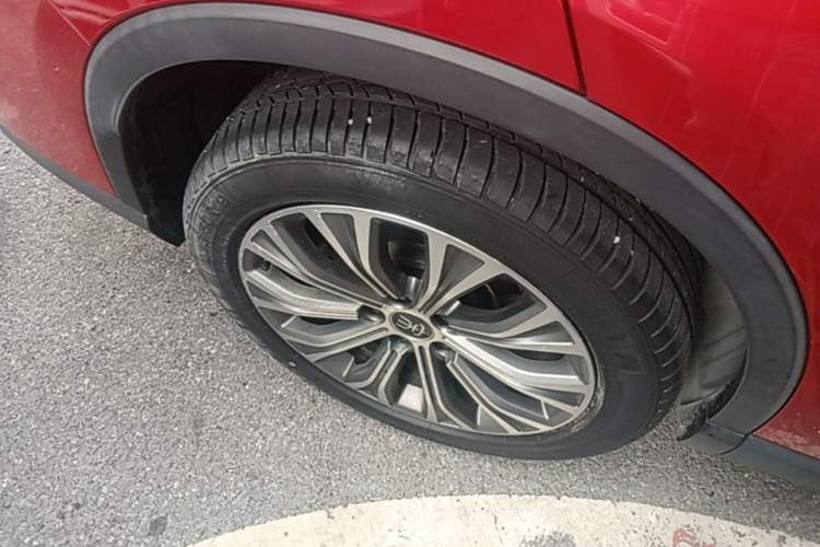 Used BYD Song Pro New Energy 2022 DM-i 110km Flagship Pro Model Right Rear Wheel Hub