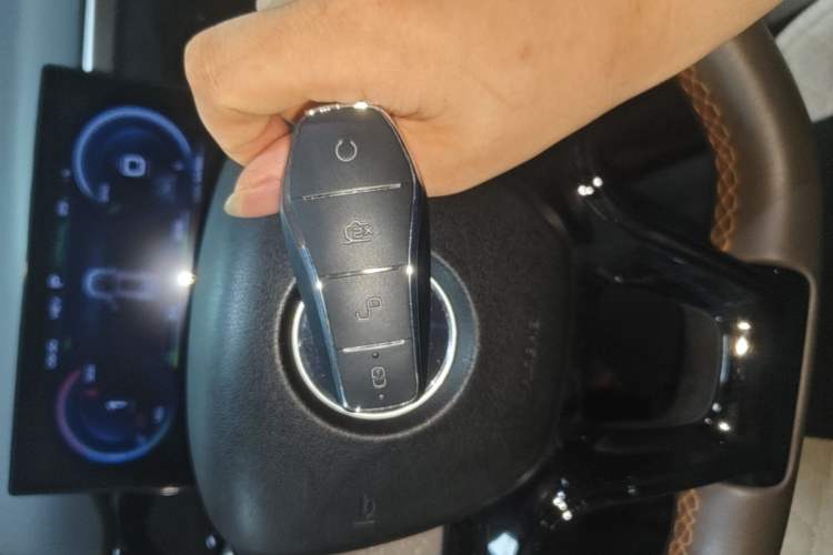 Used BYD Song Pro New Energy 2022 DM-i 110km Flagship Pro Model Vehicle Key
