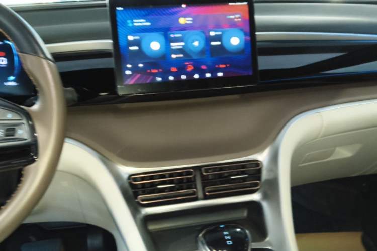 Used BYD Song Pro New Energy 2022 DM-i 51km Luxury Model Audio And AC Panel