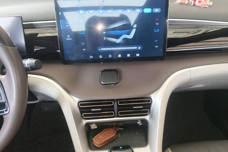 Used BYD Song Pro New Energy 2022 DM-i 110km Flagship Model Audio And AC Panel