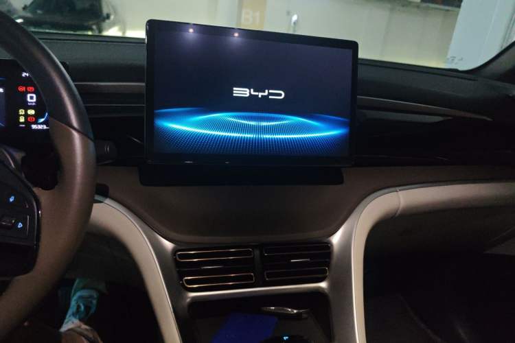Used BYD Song Pro New Energy 2022 DM-i 110km Flagship Model Audio And AC Panel