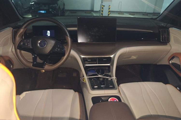 Used BYD Song Pro New Energy 2022 DM-i 110km Flagship Model Center Console