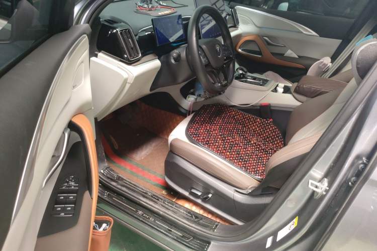 Used BYD Song Pro New Energy 2022 DM-i 51km Prestige Model Driver Seat