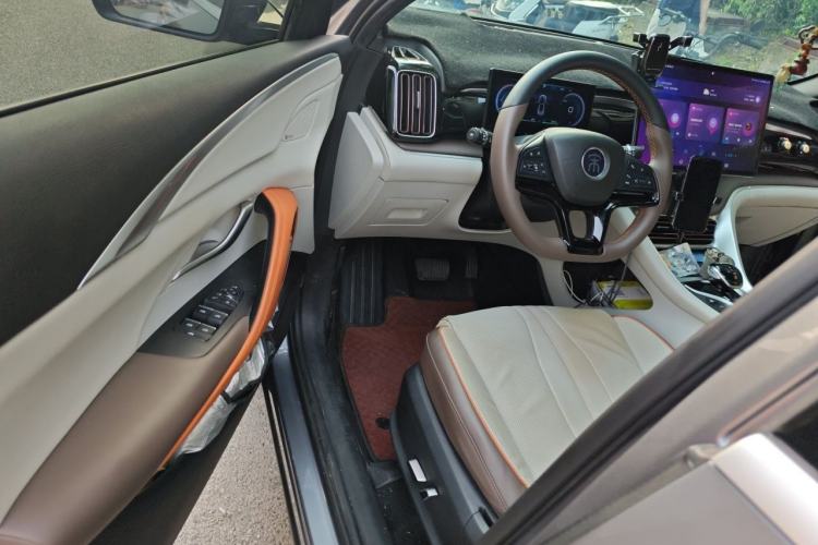 Used BYD Song Pro New Energy 2022 DM-i 110km Flagship Pro Model Driver Seat