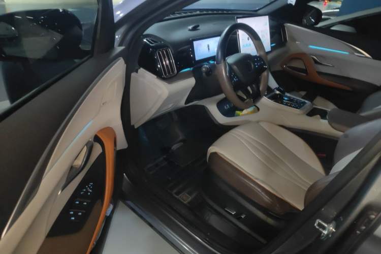 Used BYD Song Pro New Energy 2022 DM-i 110km Flagship Pro Model Driver Seat