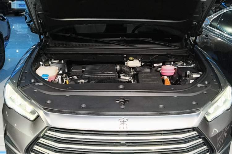 Used BYD Song Pro New Energy 2022 DM-i 51km Luxury Model Engine Bay