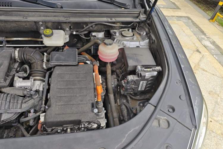 Used BYD Song Pro New Energy 2022 DM-i 110km Flagship Model Engine Bay Left
