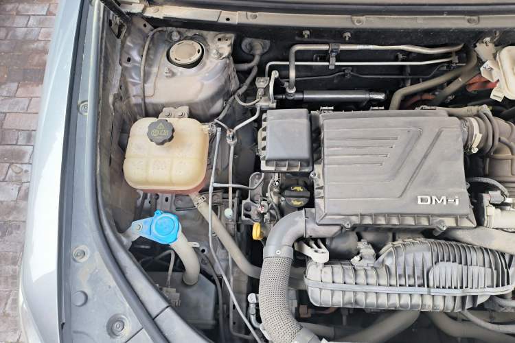 Used BYD Song Pro New Energy 2022 DM-i 110km Flagship Model Engine Bay Right