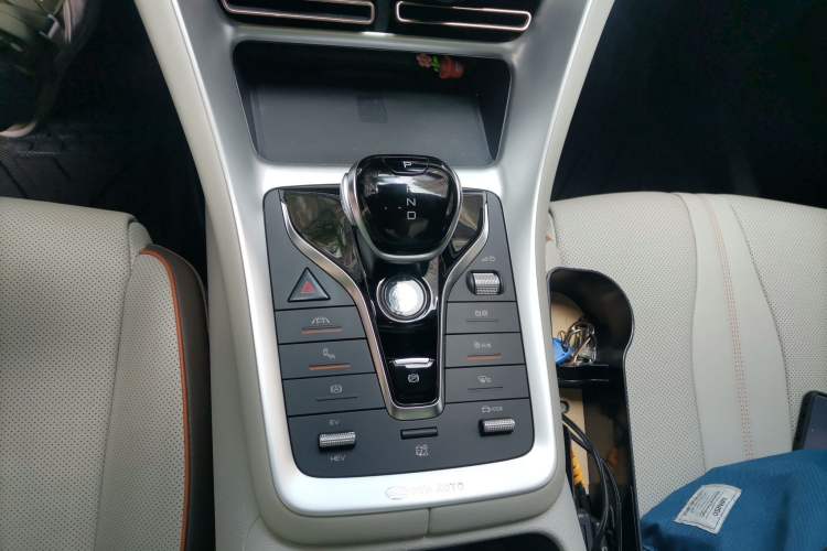 Used BYD Song Pro New Energy 2022 DM-i 110km Flagship Model Gear Lever