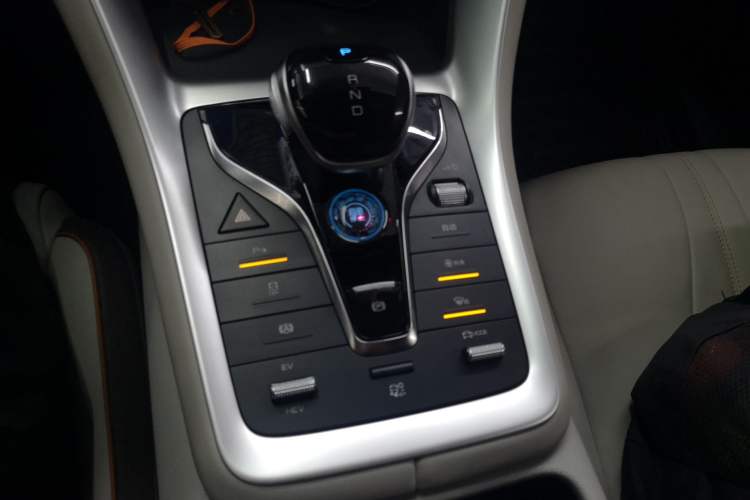 Used BYD Song Pro New Energy 2022 DM-i 51km Luxury Model Gear Lever