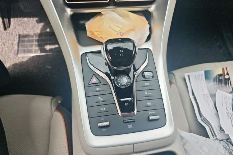 Used BYD Song Pro New Energy 2022 DM-i 110km Flagship Pro Model Gear Lever