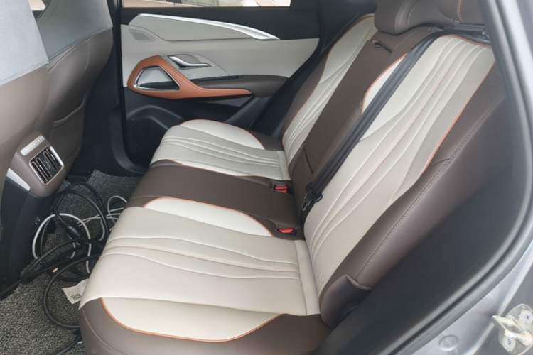 Used BYD Song Pro New Energy 2022 DM-i 110km Flagship Model Left Rear Seat