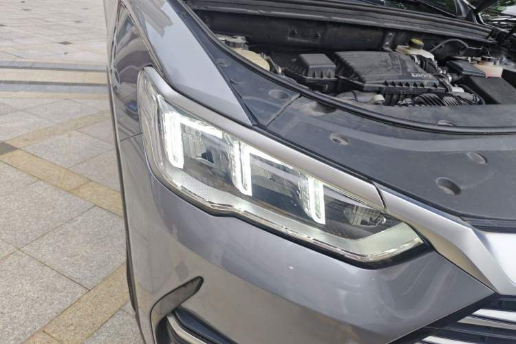 Used BYD Song Pro New Energy 2022 DM-i 110km Flagship Model Right Front Headlight