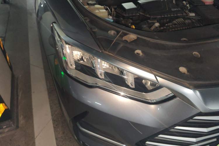 Used BYD Song Pro New Energy 2022 DM-i 110km Flagship Model Right Front Headlight